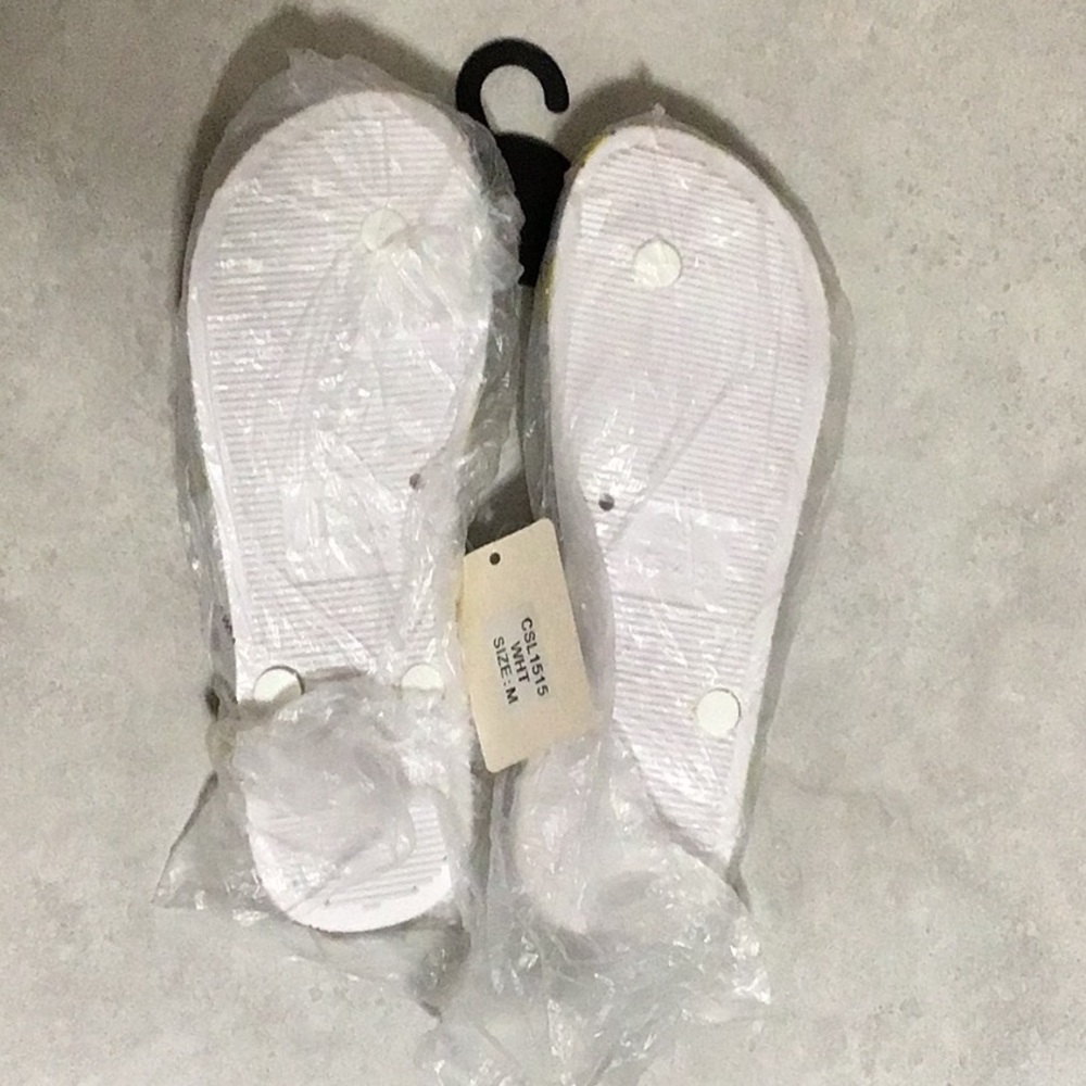 NWT Size 39 M Fadivo “Love Your Smile” Flip Flops! - Picture 3 of 4